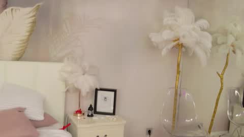 Luna online show from March 2, 7:15 am