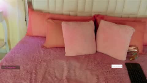 lunaablaze online show from November 8, 12:54 pm