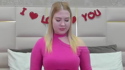 LunaHouston online show from February 23, 4:07 pm