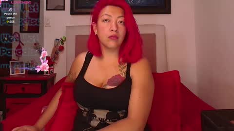 Snapshot of lunalatinacoo chatting on October 12, 9:55 am LUNA online show from October 12, 9:55 am