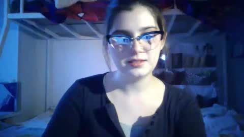 lunamoody online show from September 26, 2:36 pm
