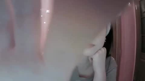 lunamystique_ online show from February 5, 9:18 pm