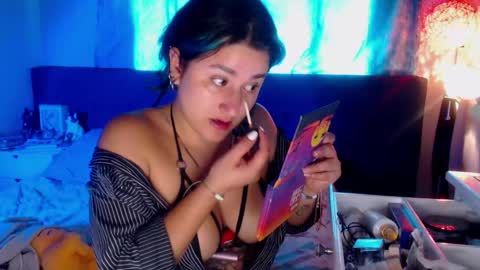 Julieth  online show from May 29, 2:15 pm