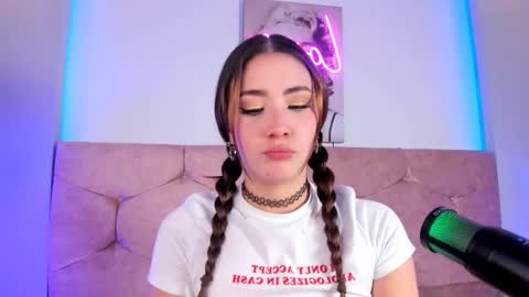 Snapshot of lunar_leen chatting on February 20, 6:57 pm Luna online show from February 20, 6:57 pm
