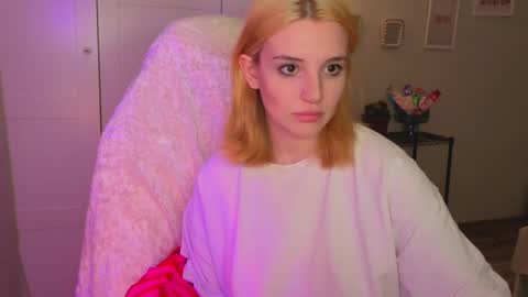 Kate online show from February 7, 9:51 pm