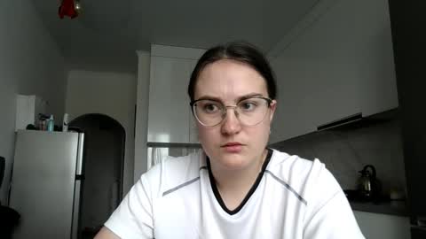 lunavelvet3 online show from October 28, 11:05 am