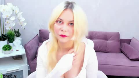 Lune FallenStar online show from June 9, 2:22 am