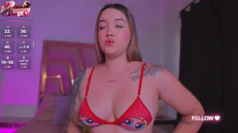 Snapshot of lunna_roosee chatting on October 10, 4:34 pm LUNA ROSE online show from October 10, 4:34 pm