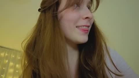 lunoria online show from February 4, 10:57 pm