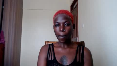 luo_queen online show from June 6, 9:15 am