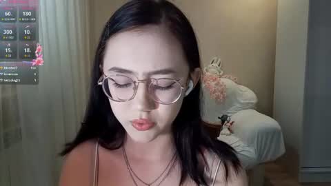 Roxie online show from July 6, 3:03 pm