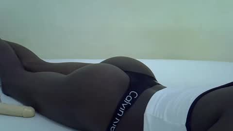 sweet girl online show from January 16, 11:37 pm