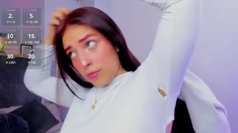 Lurea pearl online show from November 5, 4:18 am