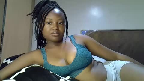 Snapshot of luvly_ebonny chatting on October 17, 9:34 am Tracy online show from October 17, 9:34 am