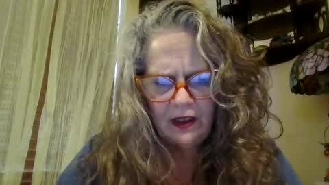 Snapshot of luvmedestinee chatting on September 26, 2:15 pm LuvMeDestinee online show from September 26, 2:15 pm