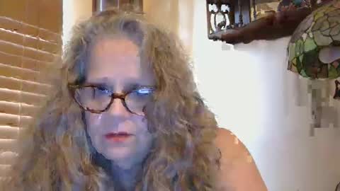 Snapshot of luvmedestinee chatting on October 20, 3:37 pm LuvMeDestinee online show from October 20, 3:37 pm