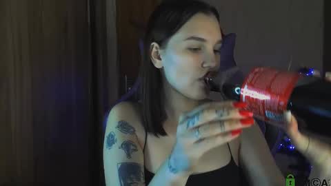 Snapshot of luvmeeow chatting on December 14, 6:13 am Ann online show from December 14, 6:13 am