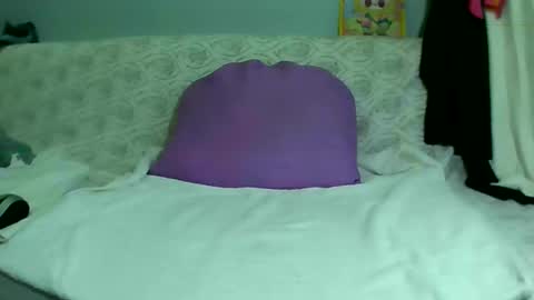 Bee Bee online show from February 27, 3:25 am