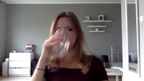 Millie online show from September 28, 3:50 pm