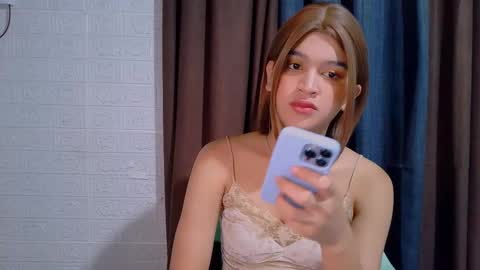 queen lux online show from December 21, 11:36 am