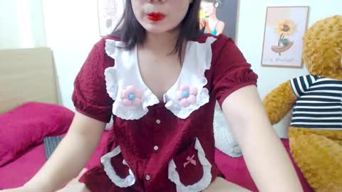 im mai online show from October 22, 12:43 pm