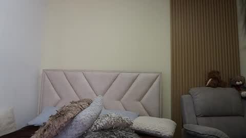 lya_aron_couple online show from June 22, 5:21 pm