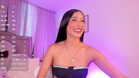 lya_brown online show from April 30, 11:26 am