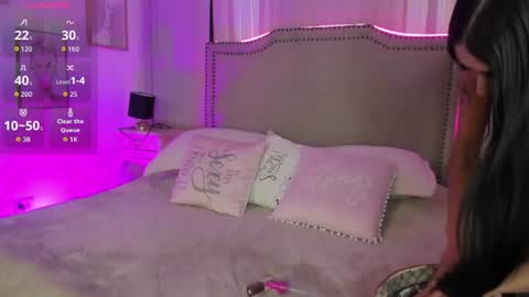 lya_brown online show from July 25, 11:50 am