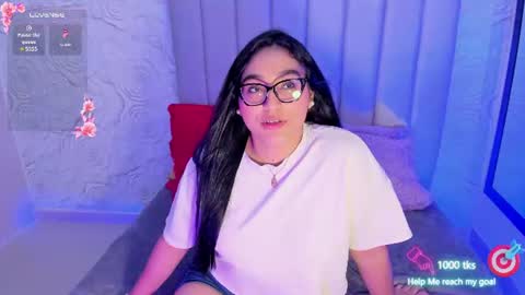 LYA DUBOIS  online show from June 25, 9:38 pm