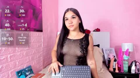 Snapshot of lyaa_collins_ chatting on October 10, 11:04 am Lya online show from October 10, 11:04 am