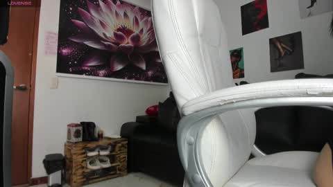 Snapshot of lycoris_ chatting on October 16, 10:01 pm Lycoris online show from October 16, 10:01 pm