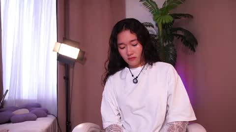 Lyhana Lee online show from July 2, 3:51 pm