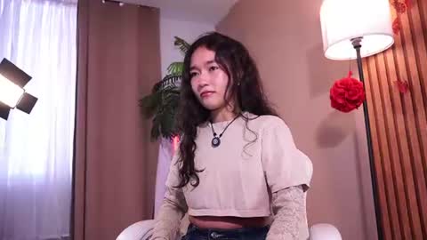 Lyhana Lee online show from June 27, 2:12 pm
