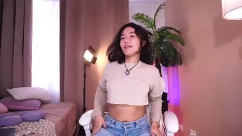 Lyhana Lee online show from June 11, 5:32 pm