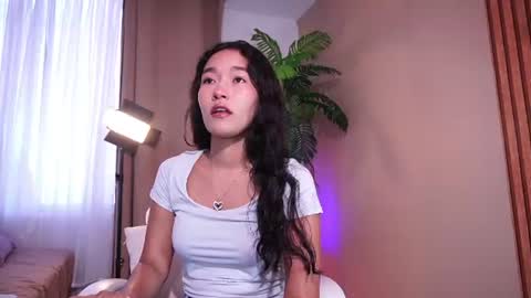 Lyhana Lee online show from June 28, 2:23 pm