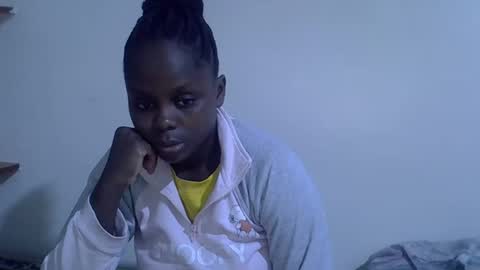 lyn_anna online show from May 15, 10:45 pm