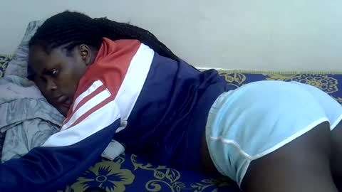 lyn_anna online show from July 25, 7:37 am