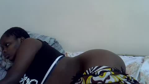 lyn_anna online show from June 24, 11:20 am