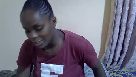 lyn_anna online show from October 6, 12:00 pm