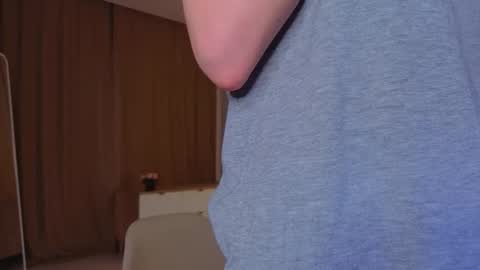 Sara online show from December 17, 4:44 pm