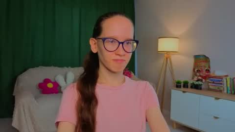Sara online show from July 12, 4:52 pm