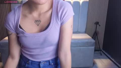 lynn_turner_ online show from July 13, 1:01 pm