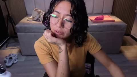 lynn_turner_ online show from June 18, 1:05 pm