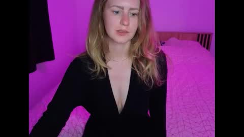 Lura online show from May 3, 7:39 pm