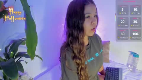 Mila online show from October 12, 9:39 pm