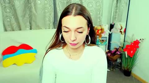 Vikki online show from June 20, 12:52 pm