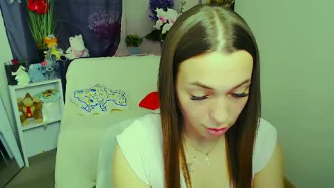 Vikki online show from May 3, 1:14 pm