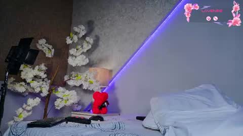 Malu Lopez online show from July 17, 6:11 pm