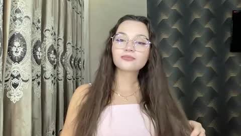 Snapshot of madalenesnedeger chatting on September 23, 4:27 pm Alexa online show from September 23, 4:27 pm