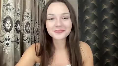 Snapshot of madalenesnedeger chatting on September 17, 4:49 pm Alexa online show from September 17, 4:49 pm